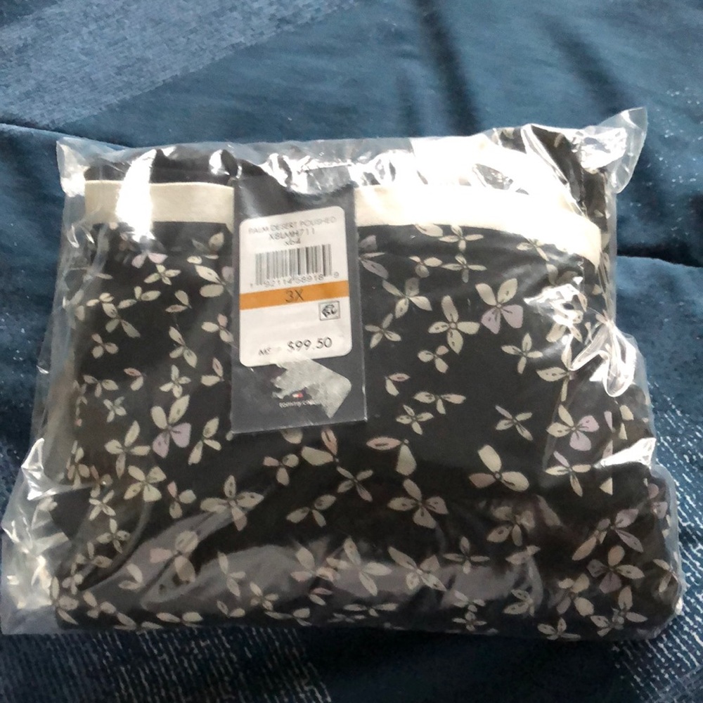 Tommy Hilfiger Black Floral Bell Sleeve V Neck Top